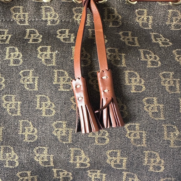 NWT Dooney & Bourke Brown Monogram Shoulder Bag - Picture 4 of 7